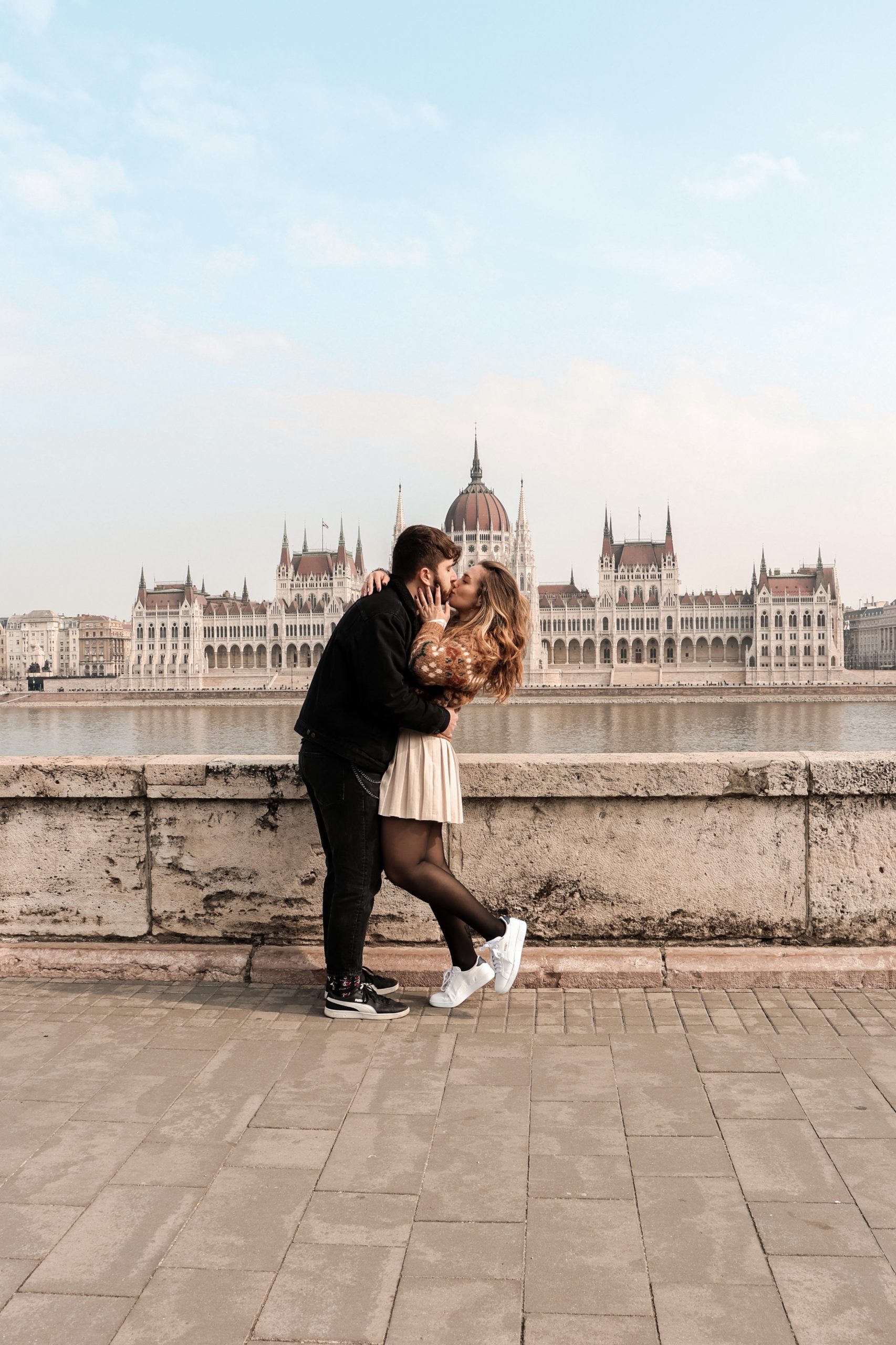 Il Parlamento di Budapest e l'amore visti dall'altra sponda del Danubio
